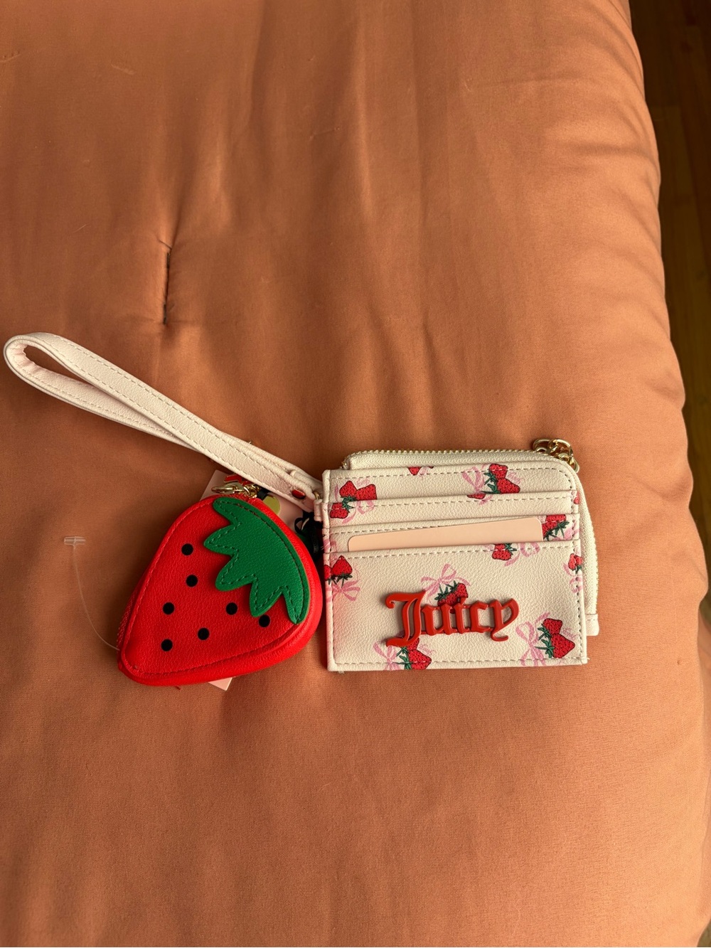 NWT Juicy Couture Strawberry Card Holder Wristlet - White & Red